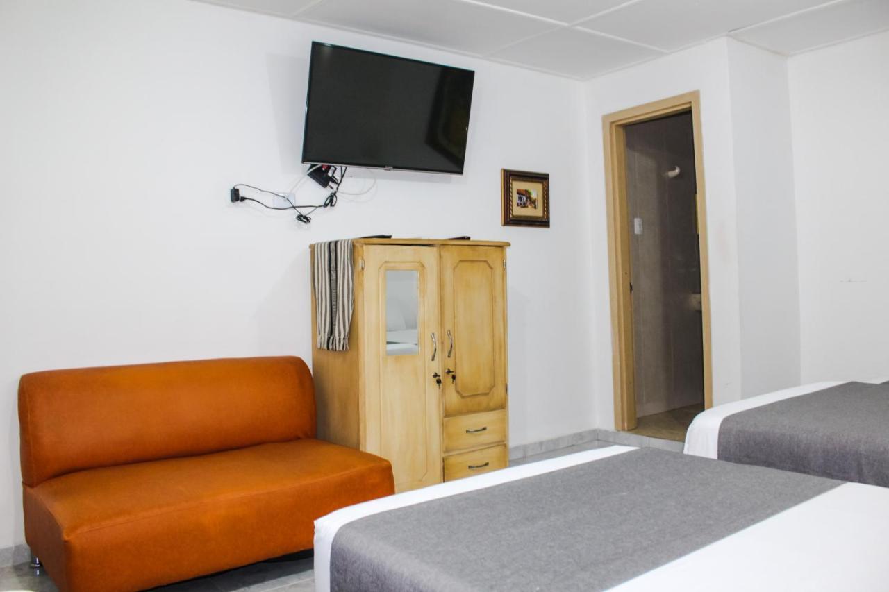 Hotel Poblado Suite Barranquilla  Kültér fotó